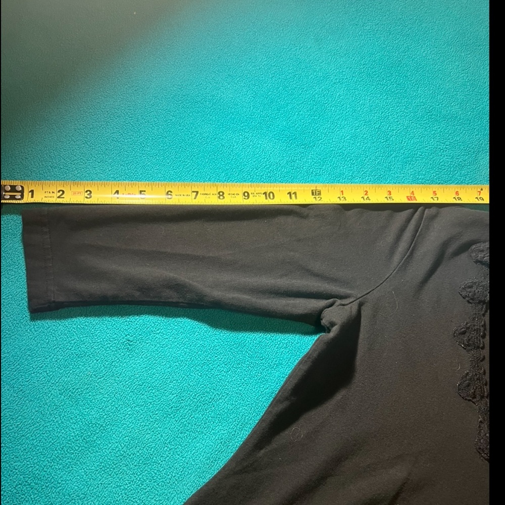 Mossimo black lace trimmed v-neck - Picture 4 of 6
